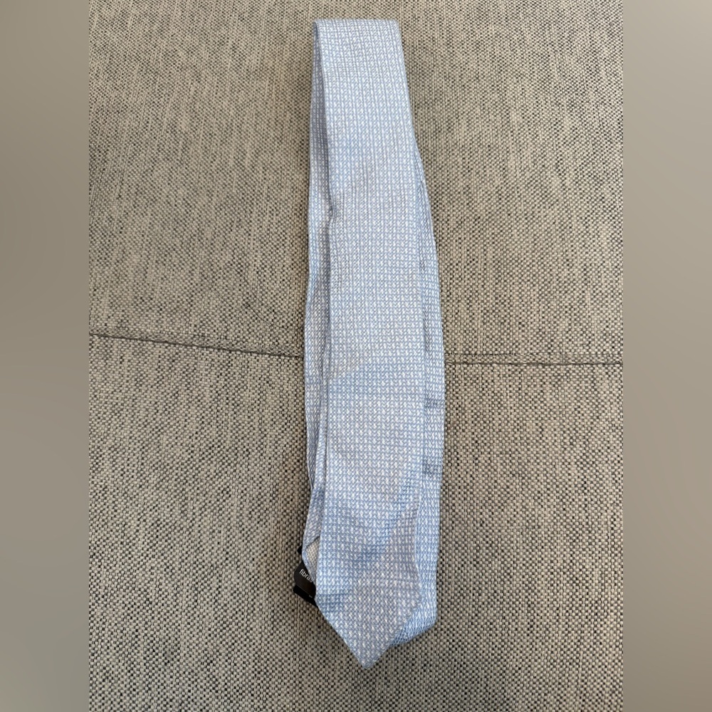 NWT BOSS Silk Blend Tie - Picture 3 of 6